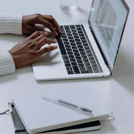 Le guide ultime pour créer un site de mariage- Justine Huette Luxury Wedding-Planner Paris et Île-de-France